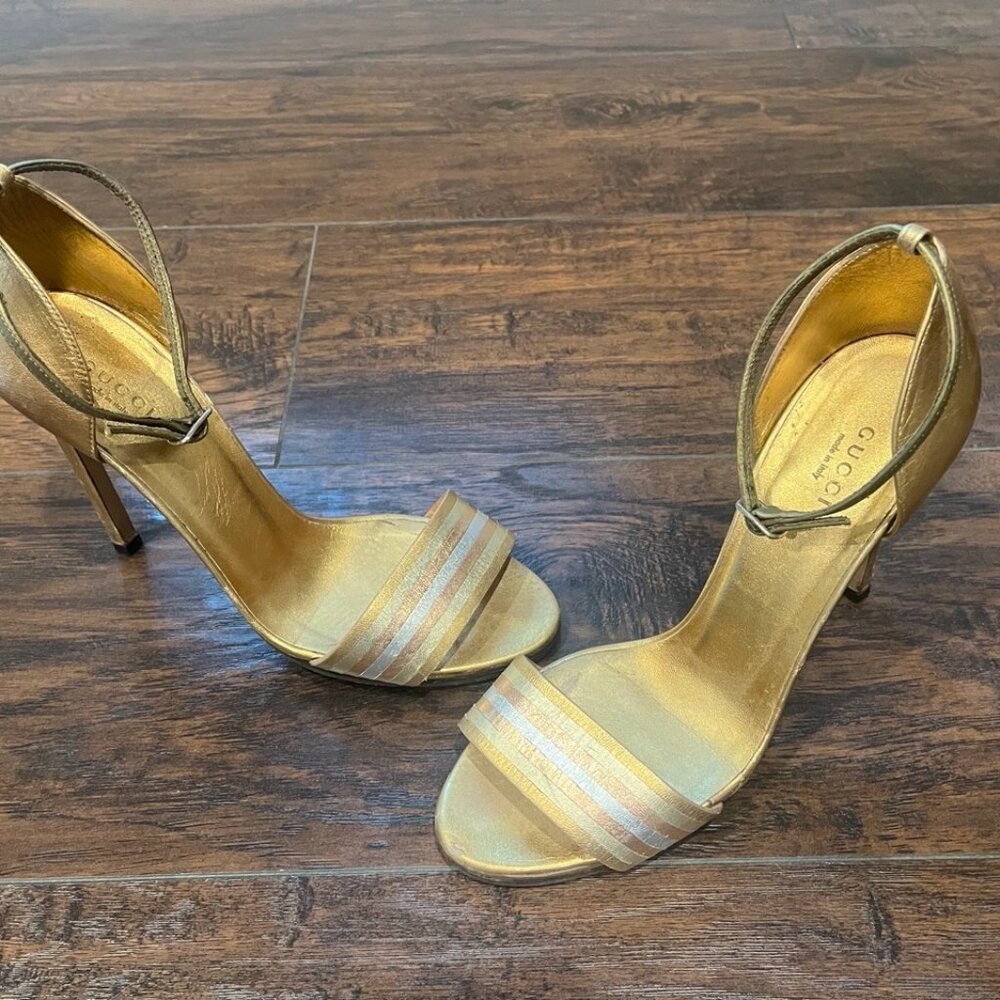 Gucci Leather Ankle Strap Sandals Gold/Centric